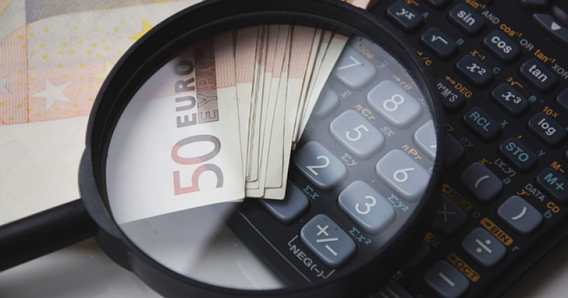 MoneyController